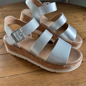 Dr. Scholl's Silver Platform Sandals, 8.5